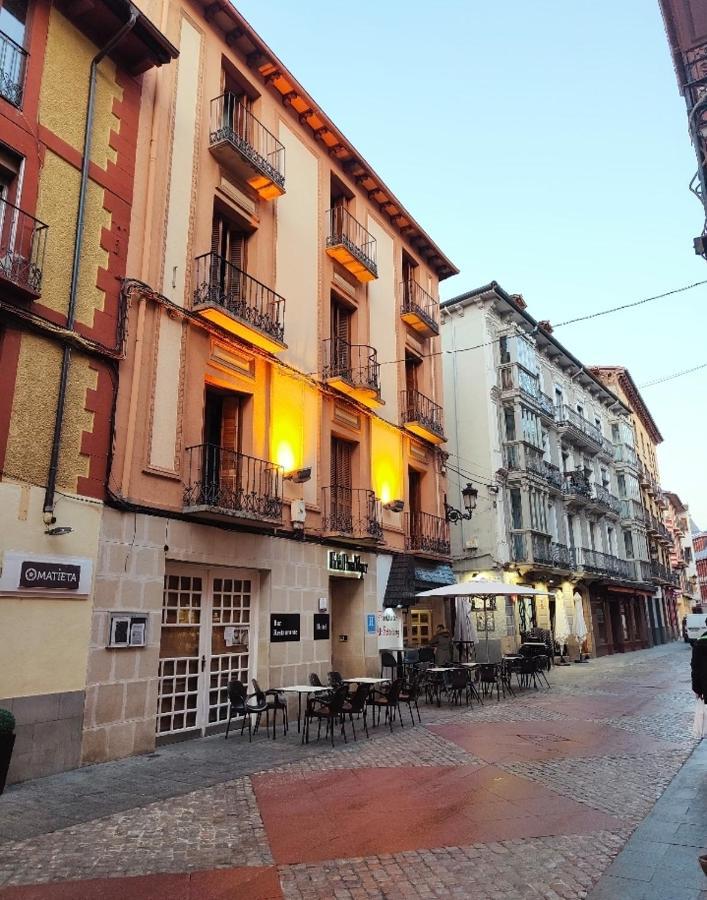 Hotel Acebo Plaza Mayor Jaca Exterior foto