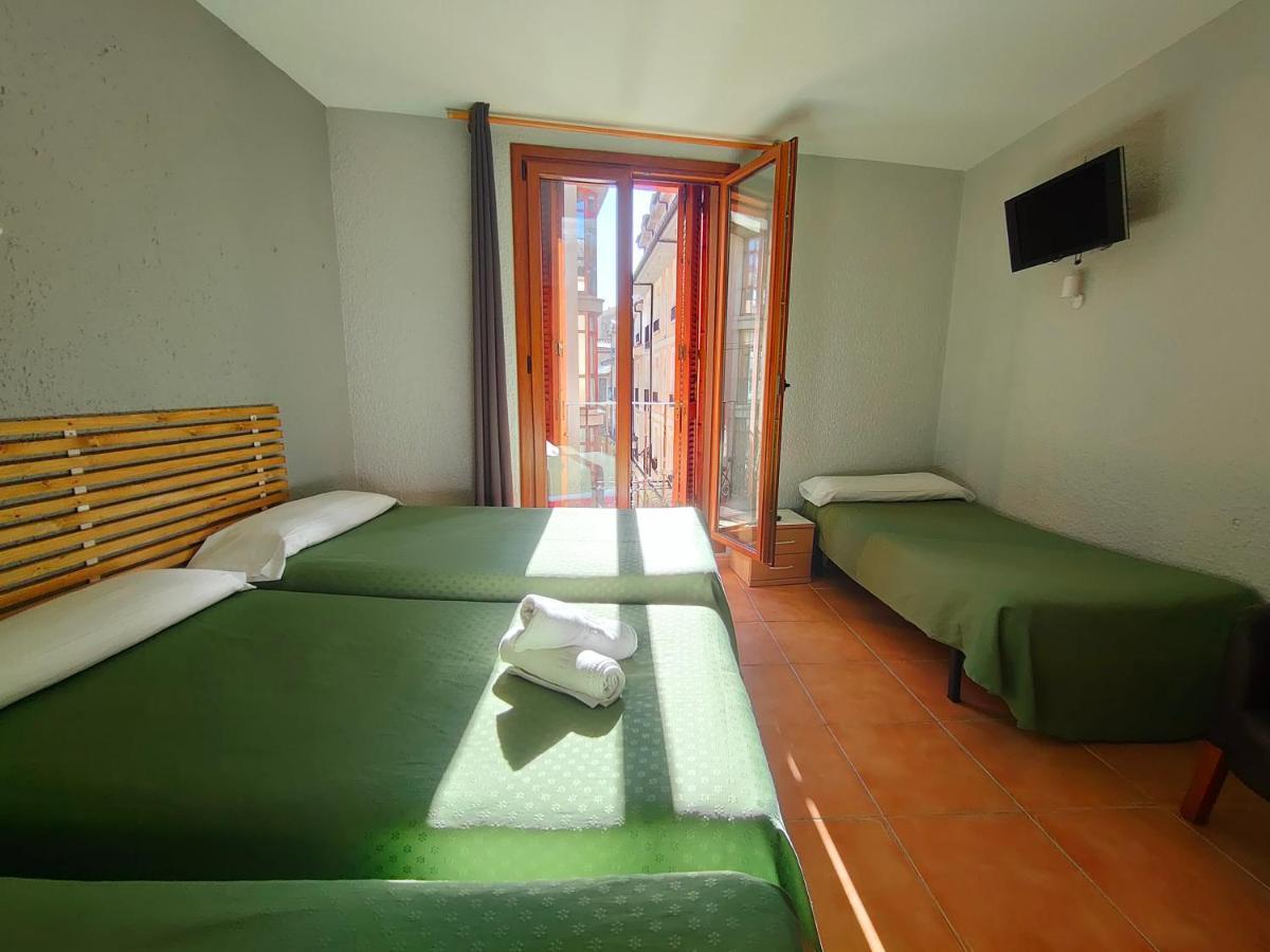 Hotel Acebo Plaza Mayor Jaca Exterior foto